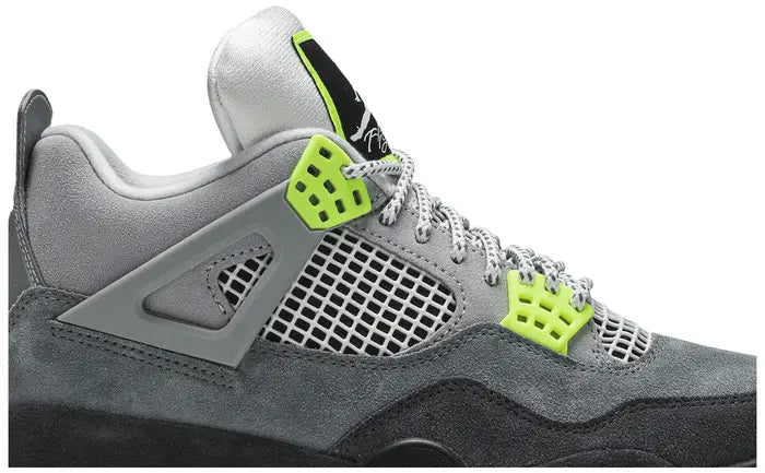 Air Jordan 4 Retro SE 95 Neon