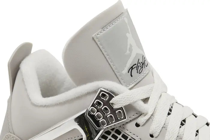 Air Jordan 4 Retro Frozen Moments