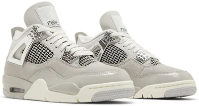 Air Jordan 4 Retro Frozen Moments