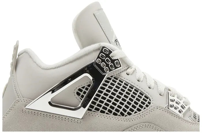 Air Jordan 4 Retro Frozen Moments