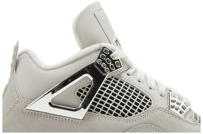 Air Jordan 4 Retro Frozen Moments