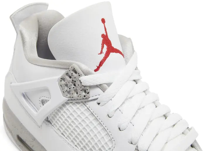 Air Jordan 4 Tech White (White Oreo)