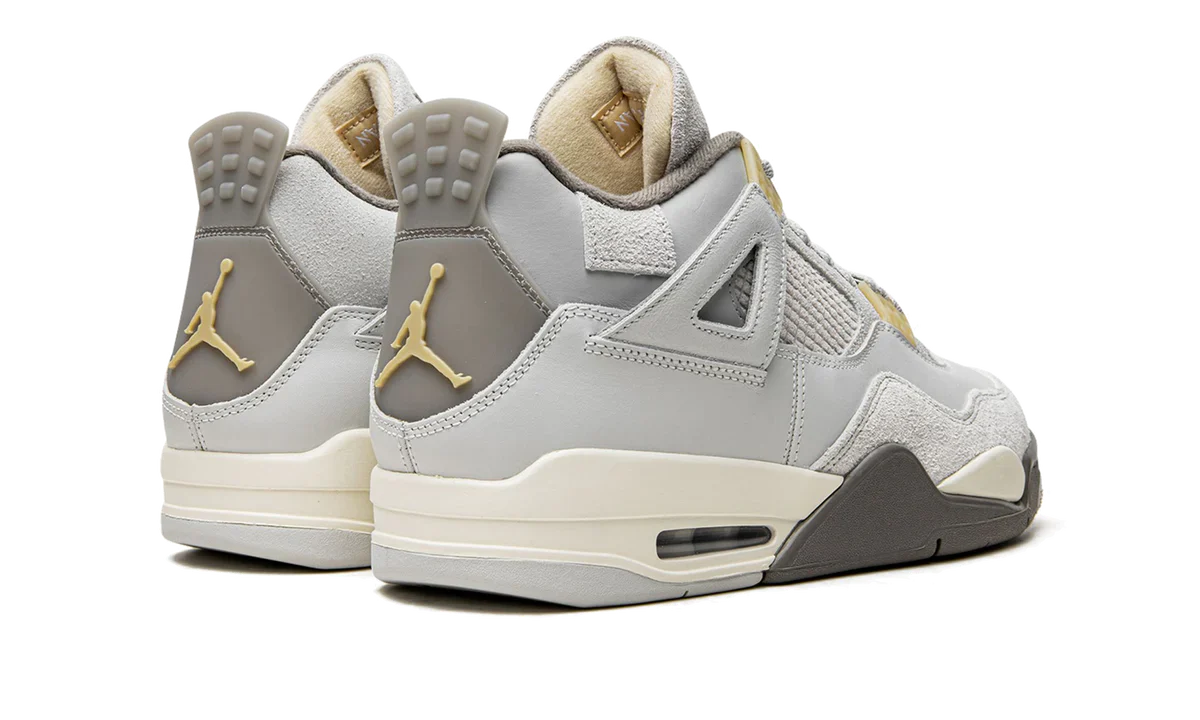 Air Jordan 4 SE Craft Photon Dust