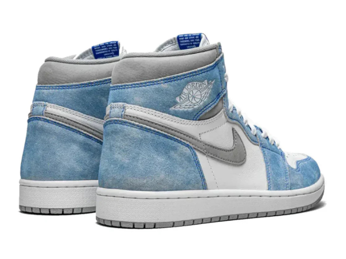 Air Jordan 1 Retro High OG Hyper Royal