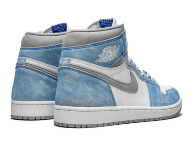 Air Jordan 1 Retro High OG Hyper Royal