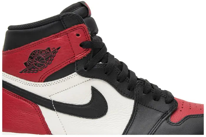Air Jordan 1 Retro High Bred Toe